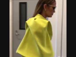 backstage : jlo singing mariah carey all i want for christmas is you. big tits big ass mature